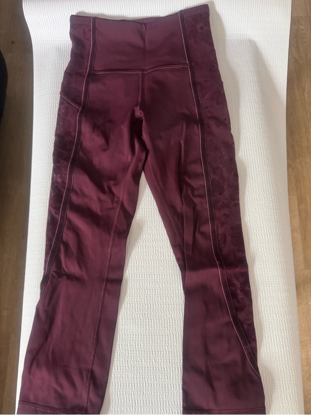 Lululemon Burgundy High-Waist Workout Leggings - Capri Style XS